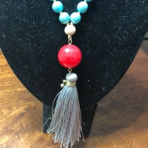 Costume Jewelry Woman’s Necklace